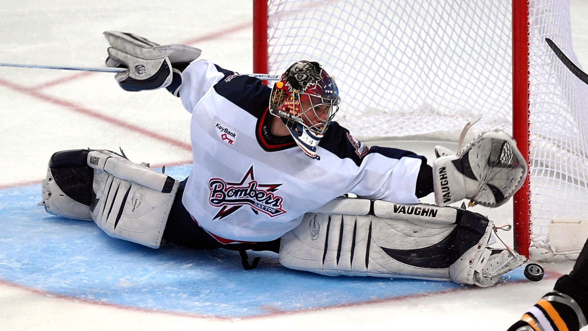 kaiyun体育app-2021年季后赛：库里在连续三场火热表现中，单场投中10+三分，帮助勇士逆转强敌