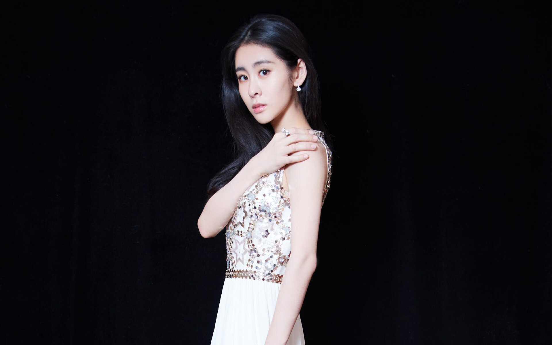 开云网页版-_湖人积极追赶季后赛，势头渐入佳境_，湖人进入季后赛