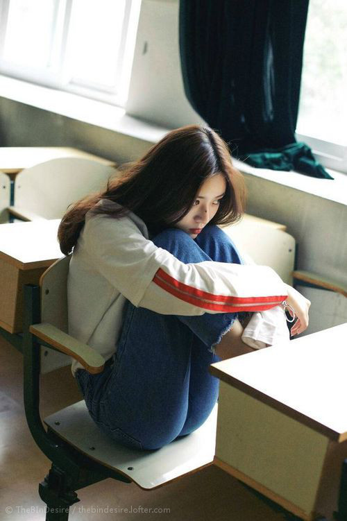 开云网页版-_比赛中的感人瞬间：逆境中的坚韧与拼搏_，比赛中激励人心的词语