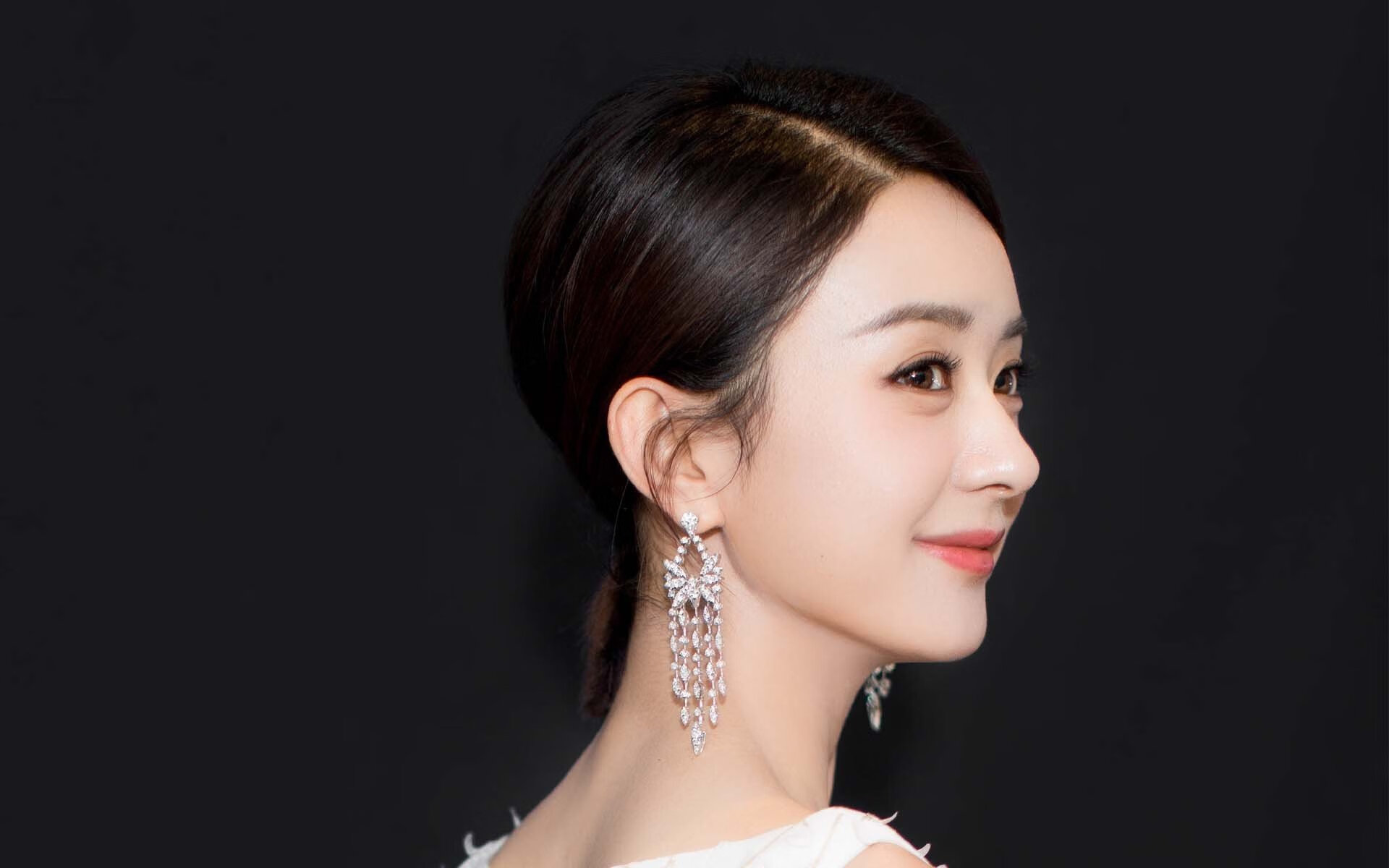 开云网页版登录入口-科比：用对抗、决心和不屈不挠的精神，书写传奇！，科比身体对抗