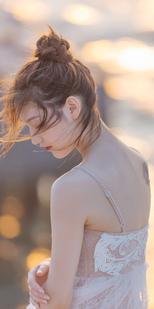 Kaiyun(中国)开云-罗马俱乐部冷门获胜，球迷欢呼不止，罗马俱乐部球员